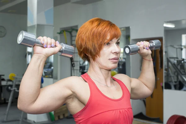 Woman in gym — Stock Photo, Image