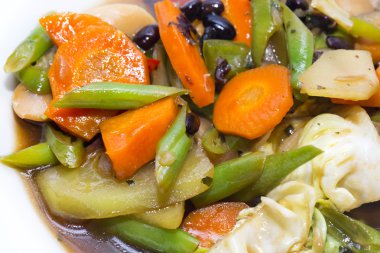 soya sosu, haşlanmış sebze