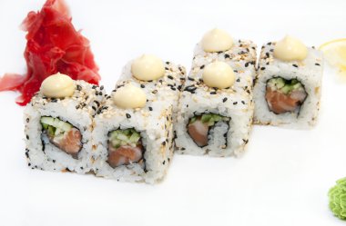 lezzetli deniz ürünleri suşi