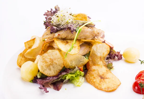 Ensalada de pollo con lechuga — Foto de Stock