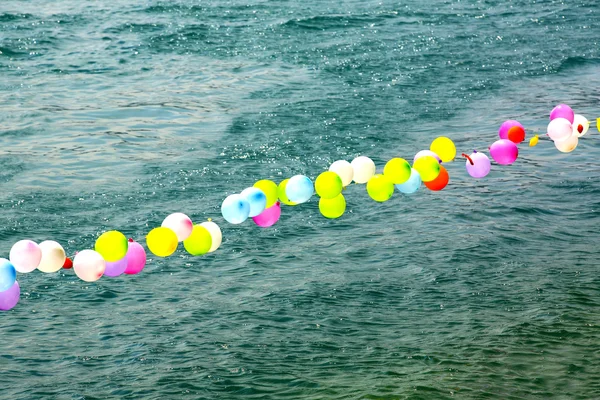 Ballons sur l'eau — Photo