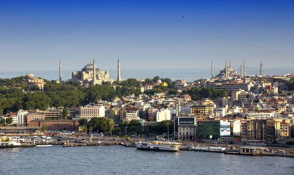 Istanbul panorama från galatastornet — Stockfoto