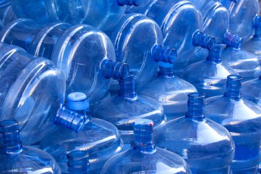 boş bir plastik şişe