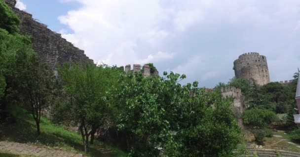 Antigua fortaleza Rumeli en Estambul — Vídeos de Stock