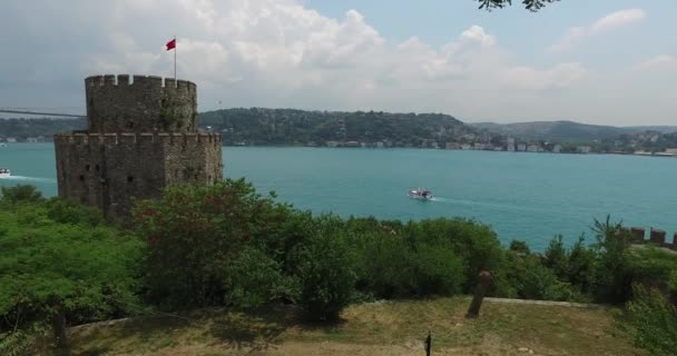 Istanbul'daki eski Rumeli Hisarı — Stok video