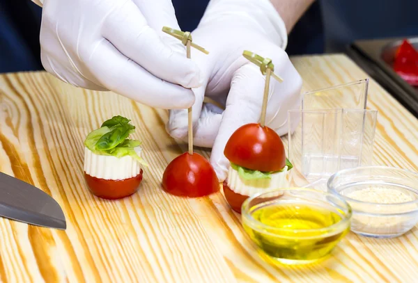 Cooking mini canapes — Stock Photo, Image