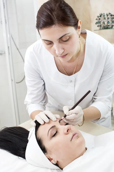 Mikrobleyding eyebrows workflow — Stock Photo, Image