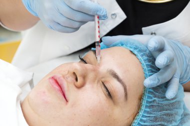 işlem selülit MEZOTERAPİSİ kadındır 