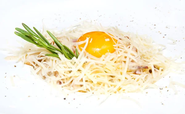 Spaghetti with cheese and egg — Stock Photo, Image