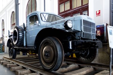 MADRID, İspanya - 27 Mart 2018: Madrid 'deki demiryolu müzesindeki tren kompartımanının iç vagonları. 