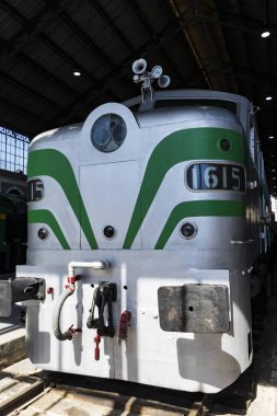 MADRID, İspanya - 27 Mart 2018: Madrid 'deki demiryolu müzesindeki tren kompartımanının iç vagonları. 