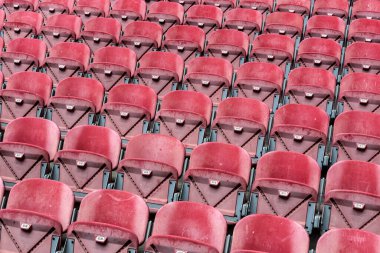 MILAN, İtalya - 7 Haziran 2018: İç saha futbol takımları San Siro şehrinde Inter Milan ve Milan 'ın elementleri.