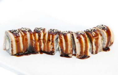 sushi lezzetli deniz ürünleri