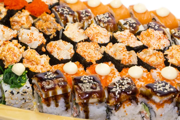 Delizioso sushi di pesce — Foto Stock