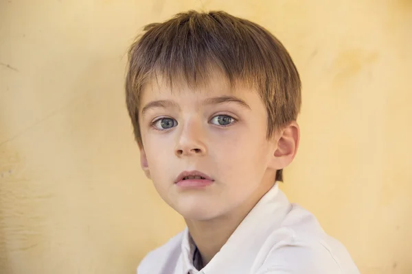 Retrato de um menino — Fotografia de Stock