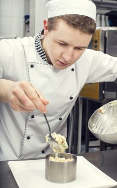 Şef gıda hazırlama