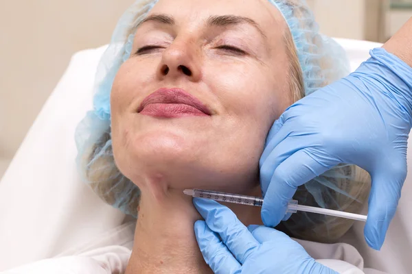 Cosmetic treatment with botox injection — Stock Photo, Image