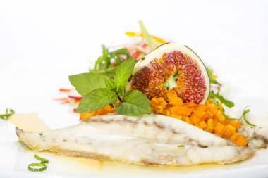 Fırında Balık salata