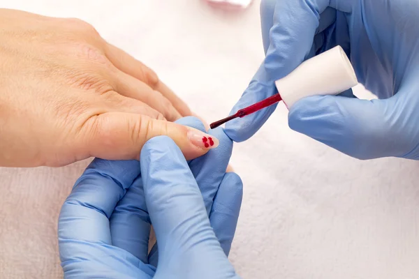 Woman doing manicure — Stock Photo, Image