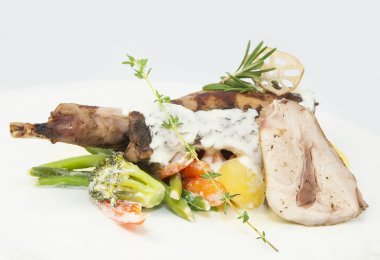 sebze ile kavrulmuş dana kaburga