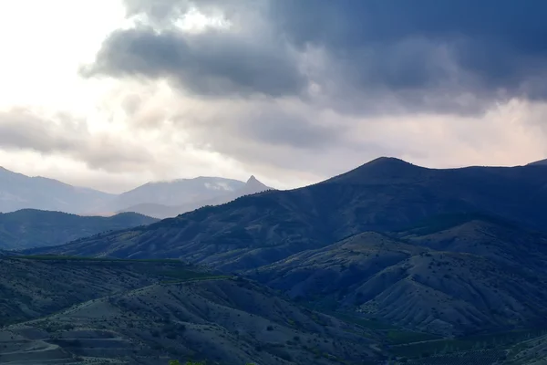 Paisaje de montañas — Foto de Stock