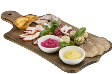 birkaç tür sosis et yemek