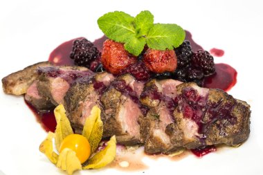 biftek sosu ve yeşillik