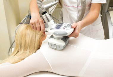 Klinikte sürecinde kadındır