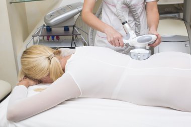 Klinikte sürecinde kadındır