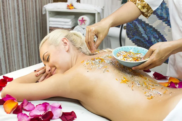 Girl on procedure Balinese massage — Stock Photo, Image