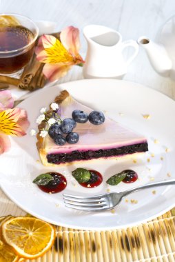 böğürtlenli turta