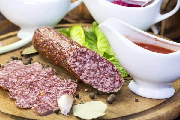 Embutidos con verduras —  Fotos de Stock