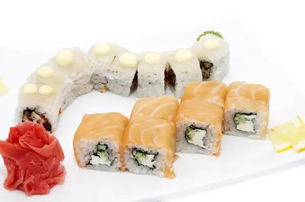 Lahodné sushi rolky — Stock fotografie