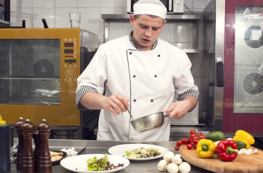 Şef gıda hazırlama