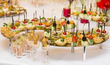 Et balık yumurta ile kanepe