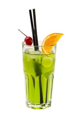 Alkollü kokteyl cam bardakta