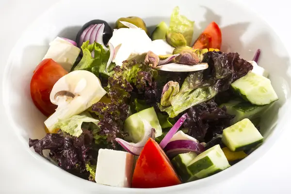 Griechischer Salat mit Pilzen — Stockfoto