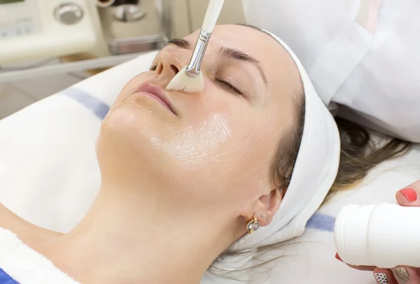 Massage och ansikts peeling — Stockfoto