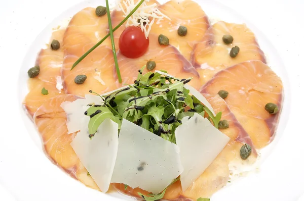 Salmone alle erbe e formaggio — Foto Stock