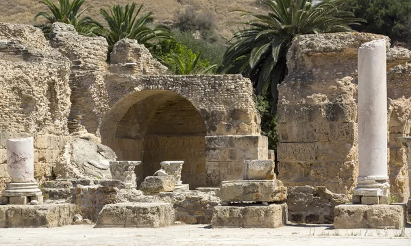 Ruïnes van de antieke tempel — Stockfoto