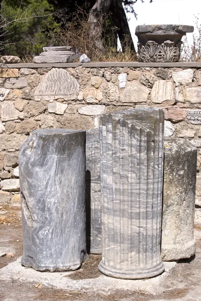 Ruinen antiker Säulen — Stockfoto