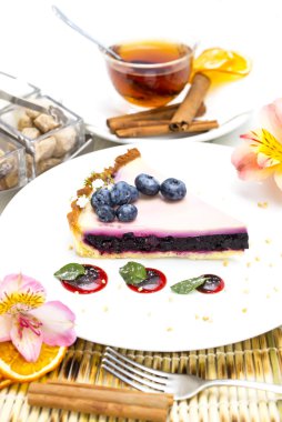 böğürtlenli turta