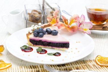 böğürtlenli turta