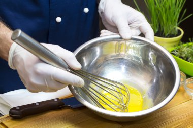 Cook kanepeler hazırlanıyor