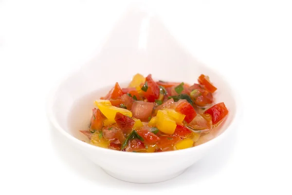 Sabrosa salsa en tazón blanco — Foto de Stock