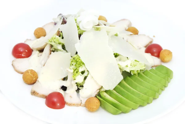 Salat aus Fleisch, Käse und Gemüse — Stockfoto