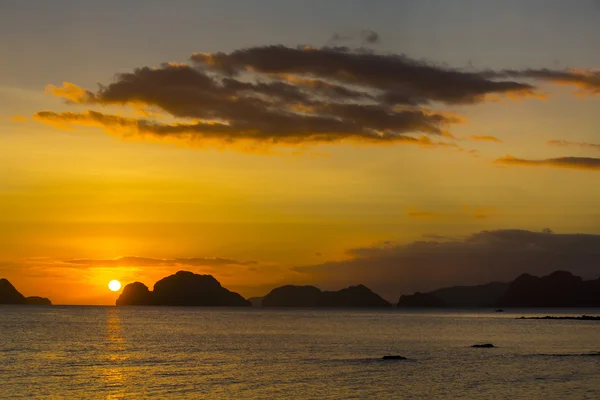 Zonsondergang zeewater — Stockfoto