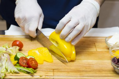 Cook kanepeler hazırlanıyor