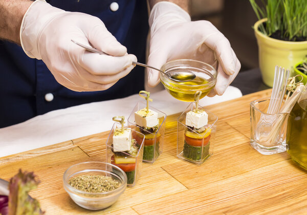 Готовить канапе
