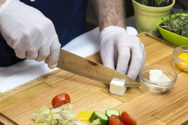 Cook kanepeler hazırlanıyor